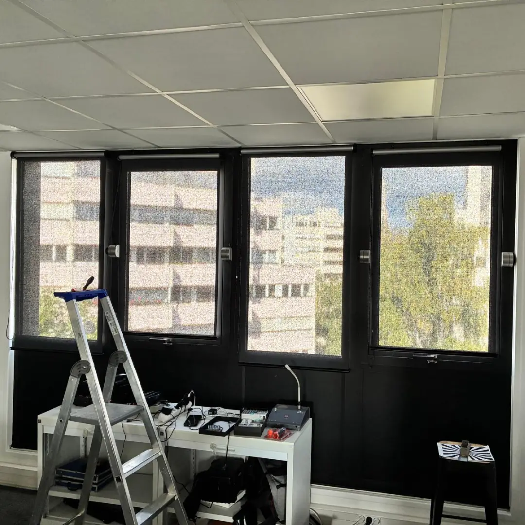 Stores enrouleurs aluminisé de profil
