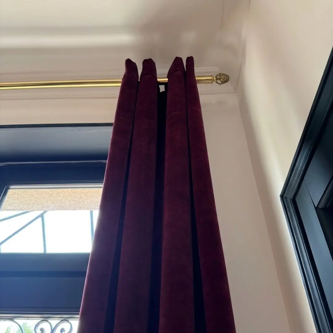 Rideau tissu velours bordeaux