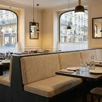 Coussin-banquette-non-feu-M1---Aspect-toile-de-jute---Restaurant.webp