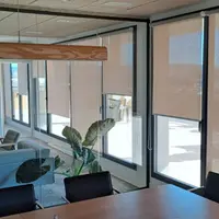 Stores-enrouleurs-anti-chaleur-bureaux.webp